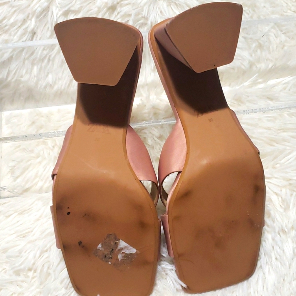 ZARA Heels - Picture 5 of 9
